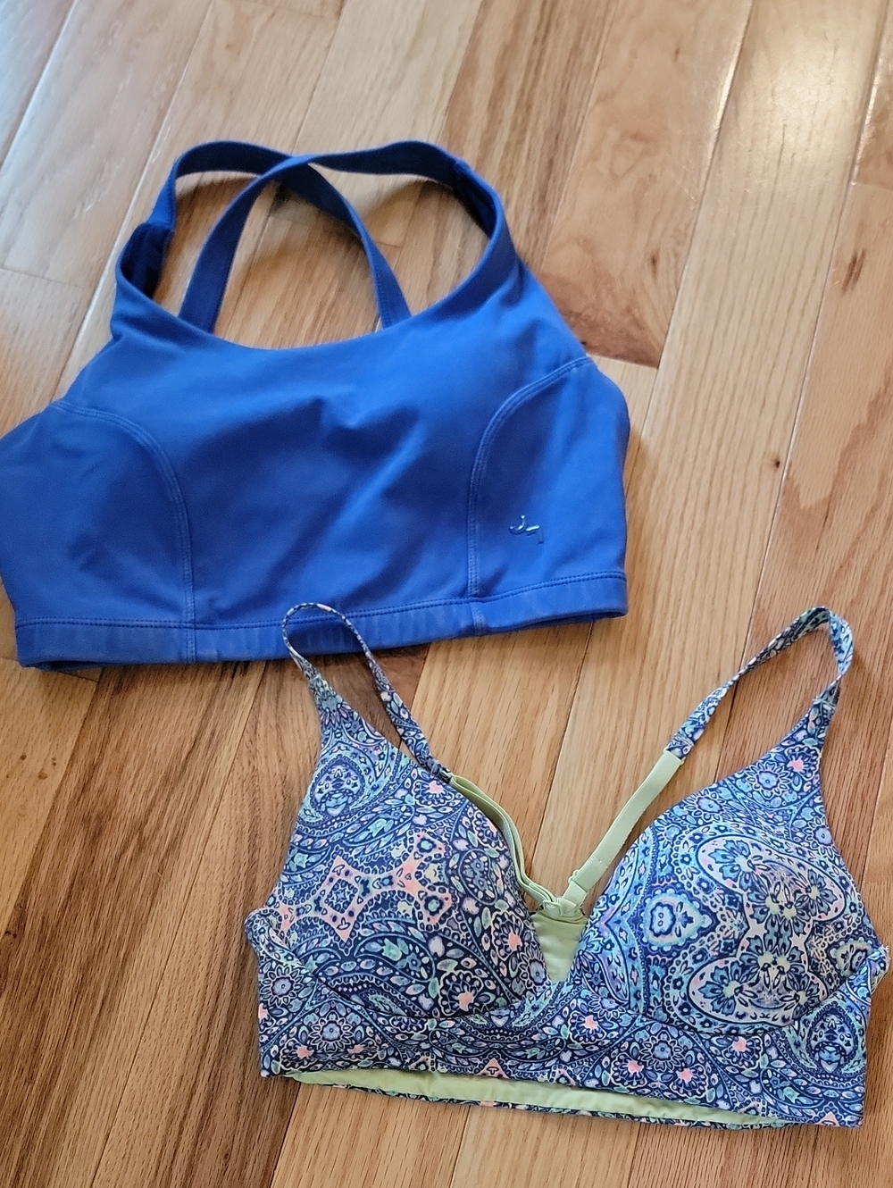 32C/Small Victorias Secret And Joy Lab Bras